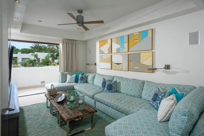 Luxury Villa Photo #15