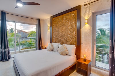 Luxury Villa Photo #66