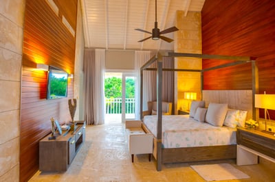 Luxury Villa Photo #38