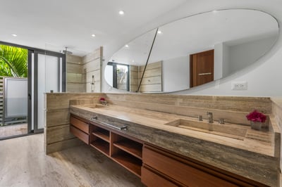 Luxury Villa Photo #58