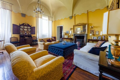 Luxury Villa Photo #9