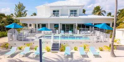 Luxury Villa Photo #2