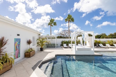 Luxury Villa Photo #11