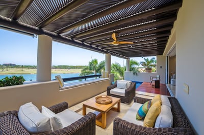 Luxury Villa Photo #3