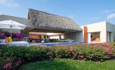 Luxury Villa Photo #9