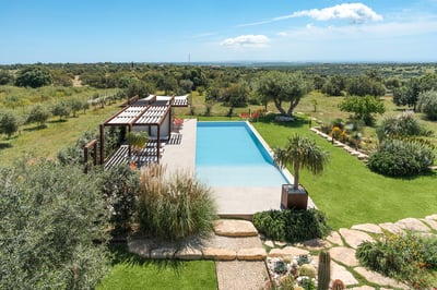 Luxury Villa Photo #14