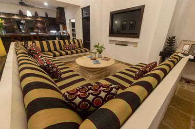 Luxury Villa Photo #18