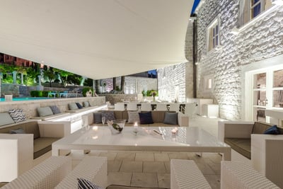 Luxury Villa Photo #10