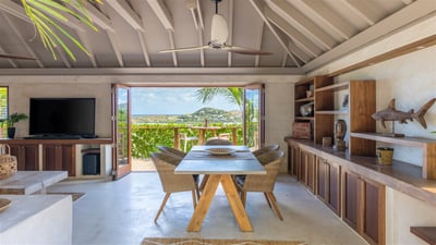 Luxury Villa Photo #22