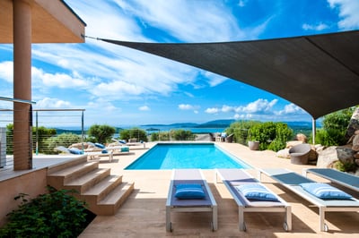 Luxury Villa Photo #4