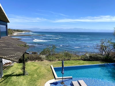 Luxury Villa Photo #6