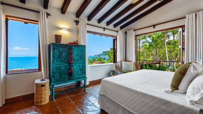 Luxury Villa Photo #46