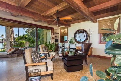 Luxury Villa Photo #30