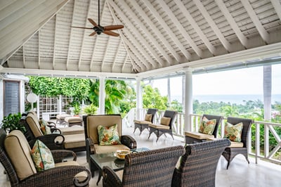 Luxury Villa Photo #3