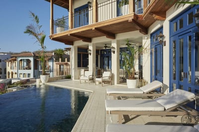 Luxury Villa Photo #2