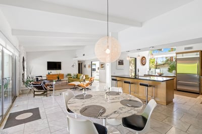 Luxury Villa Photo #16