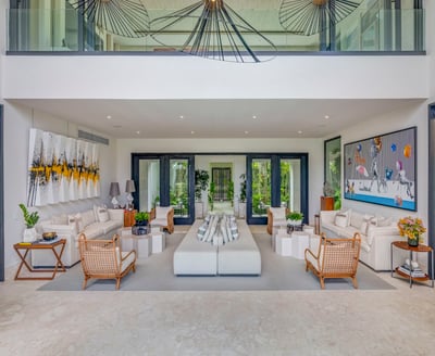 Luxury Villa Photo #18