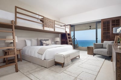 Luxury Villa Photo #16