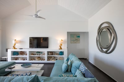 Luxury Villa Photo #25
