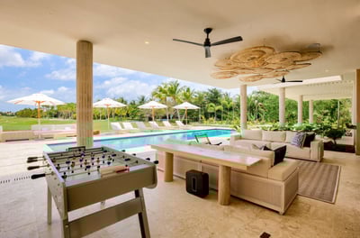 Luxury Villa Photo #15