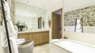 Luxury Villa Photo #21
