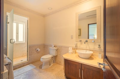 Luxury Villa Photo #19