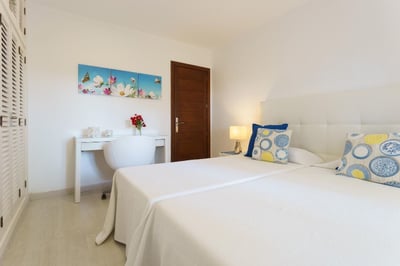 Luxury Villa Photo #16