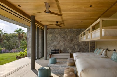 Luxury Villa Photo #25