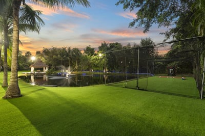 Luxury Villa Photo #11