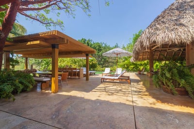 Luxury Villa Photo #12
