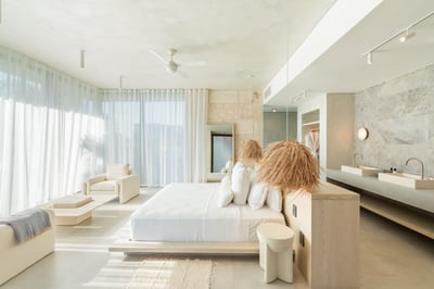 Luxury Villa Photo #49