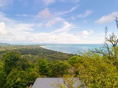 Luxury Villa Photo #4