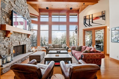 Luxury Villa Photo #4