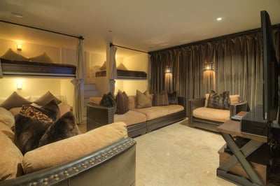Luxury Villa Photo #29