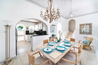 Luxury Villa Photo #2