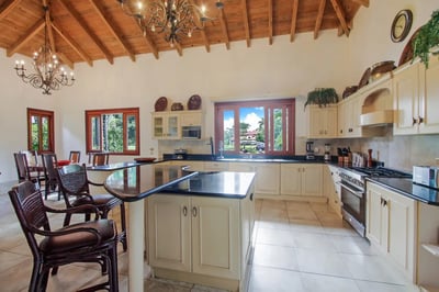 Luxury Villa Photo #24