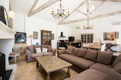 Luxury Villa Photo #8