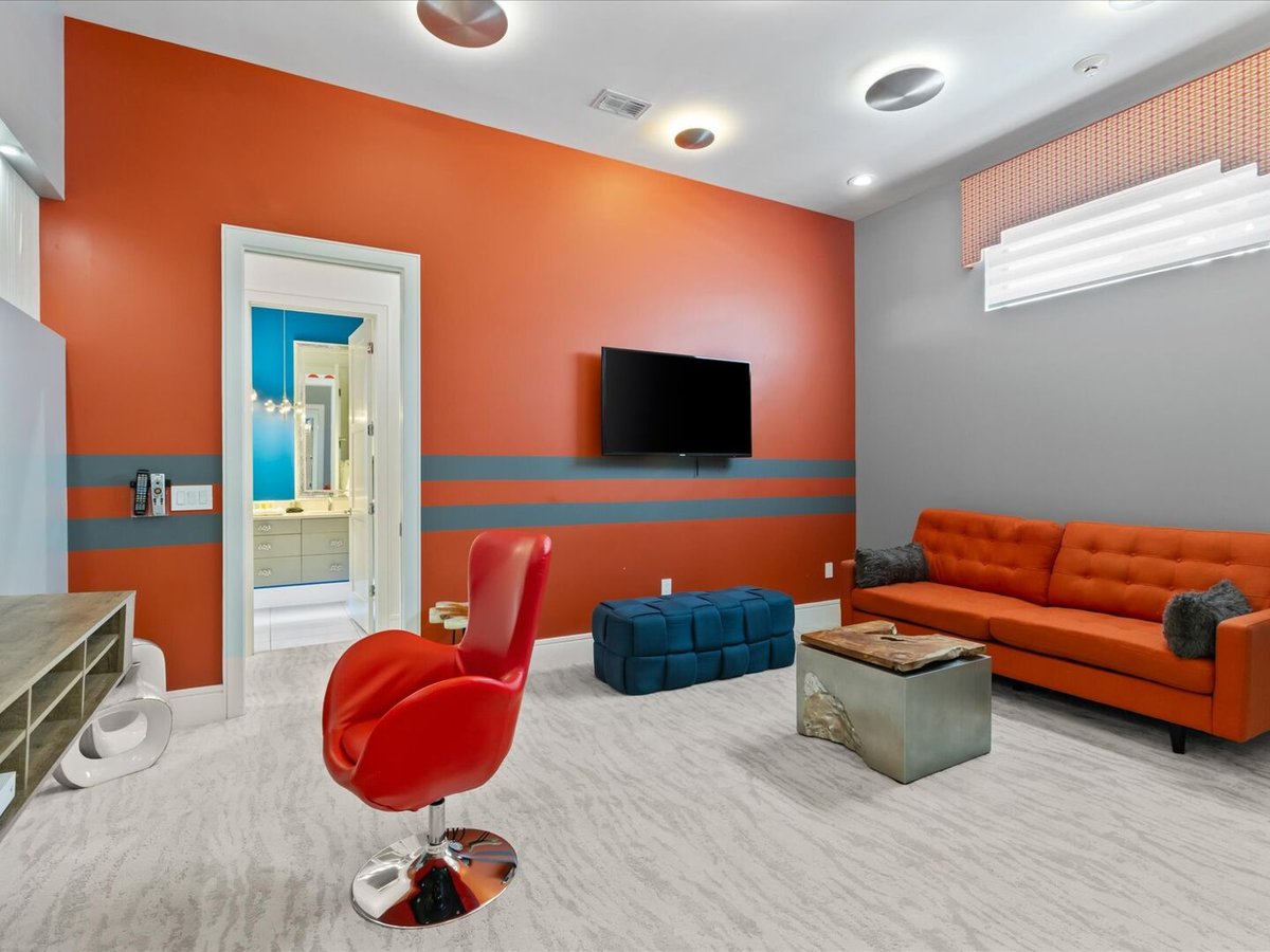 Unforgettable Utopia