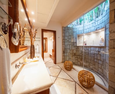 Luxury Villa Photo #67