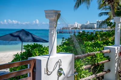 Luxury Villa Photo #9