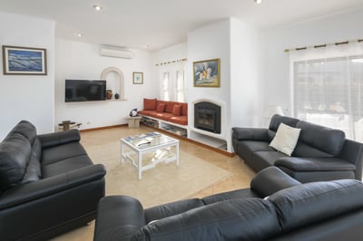 Luxury Villa Photo #12