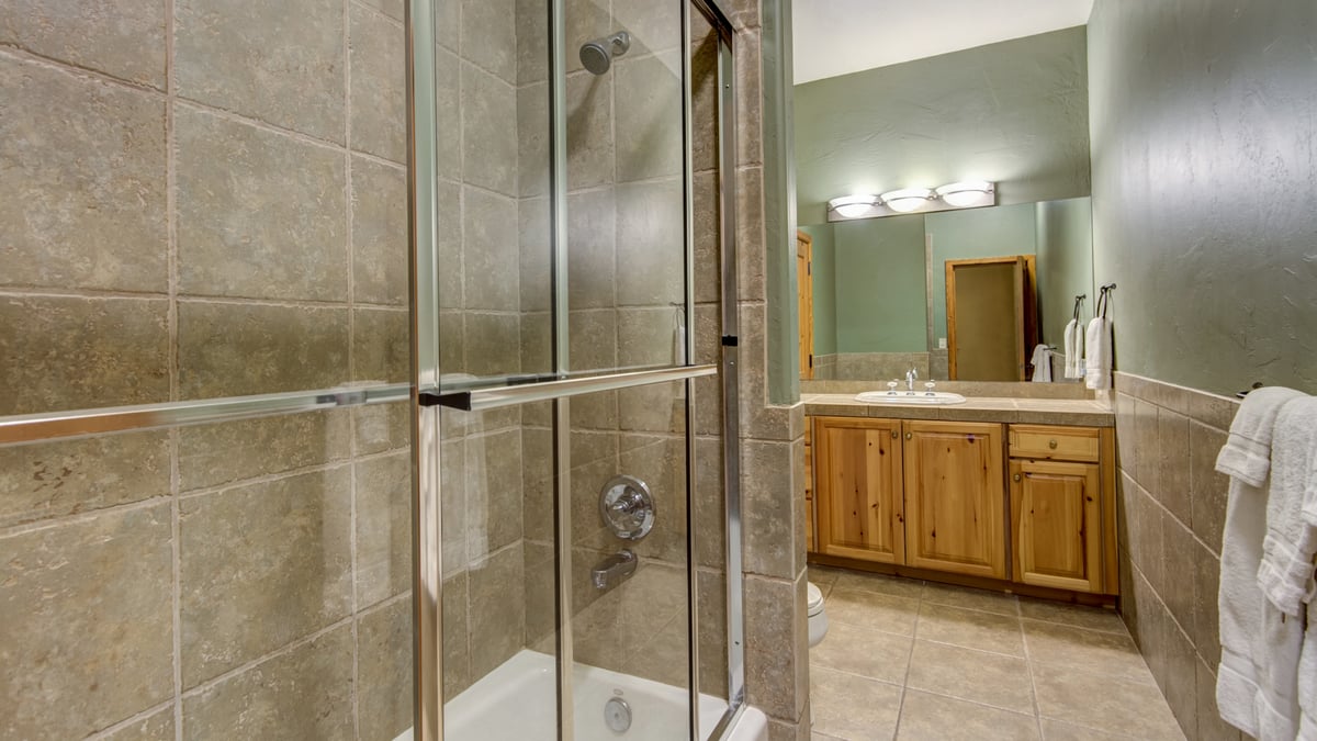 Paradise Meadow Lodge