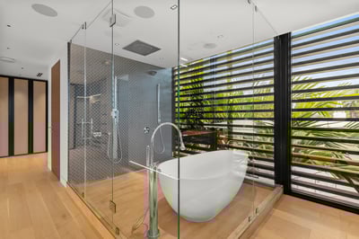 Luxury Villa Photo #30