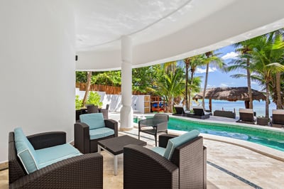 Luxury Villa Photo #11