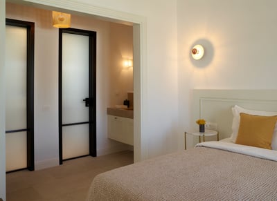Luxury Villa Photo #9