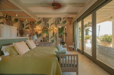 Luxury Villa Photo #55