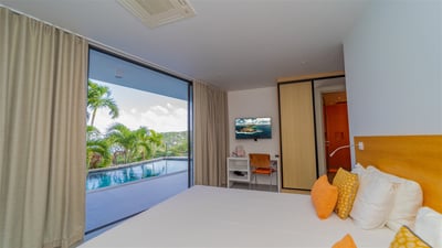 Luxury Villa Photo #36