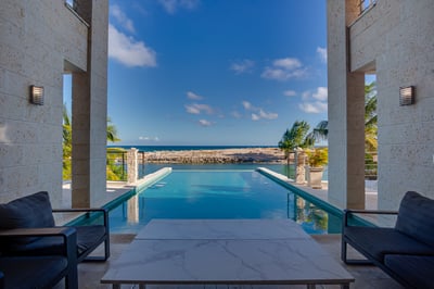 Luxury Villa Photo #14