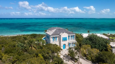 Luxury Villa Photo #12