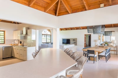 Luxury Villa Photo #15